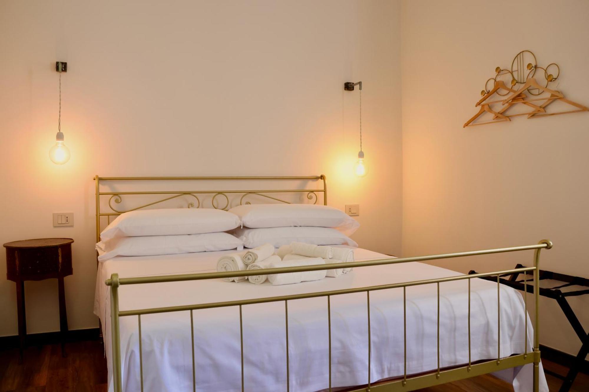 קטאניה Holiday Lux Boutique Room חדר תמונה