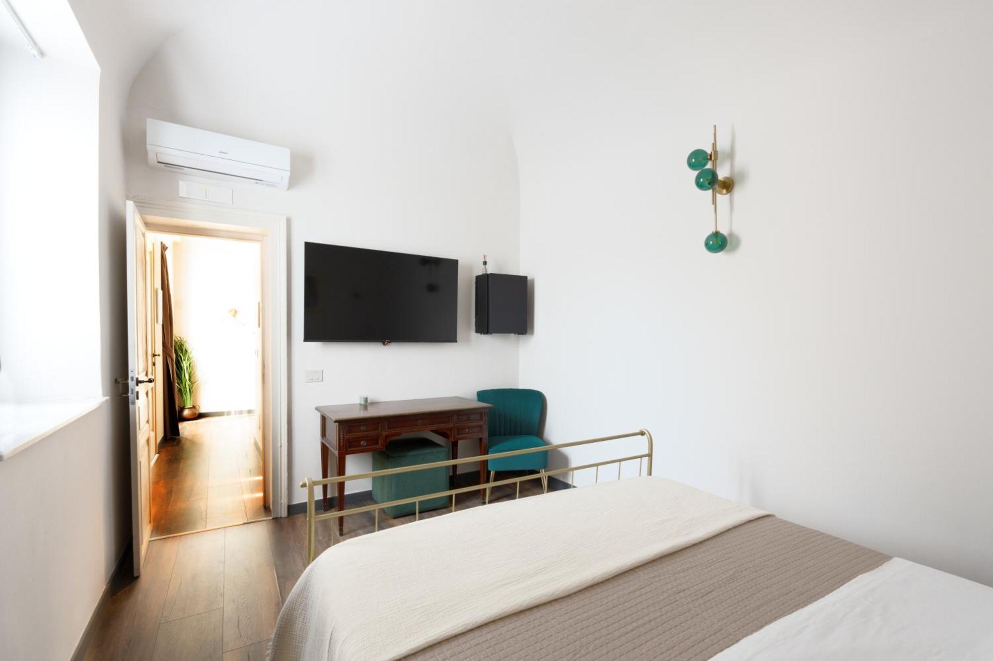 קטאניה Holiday Lux Boutique Room מראה חיצוני תמונה