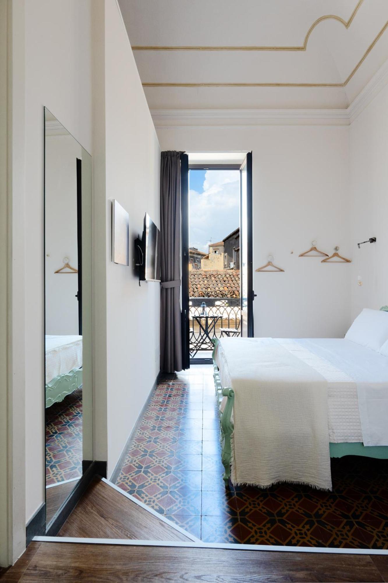 קטאניה Holiday Lux Boutique Room מראה חיצוני תמונה